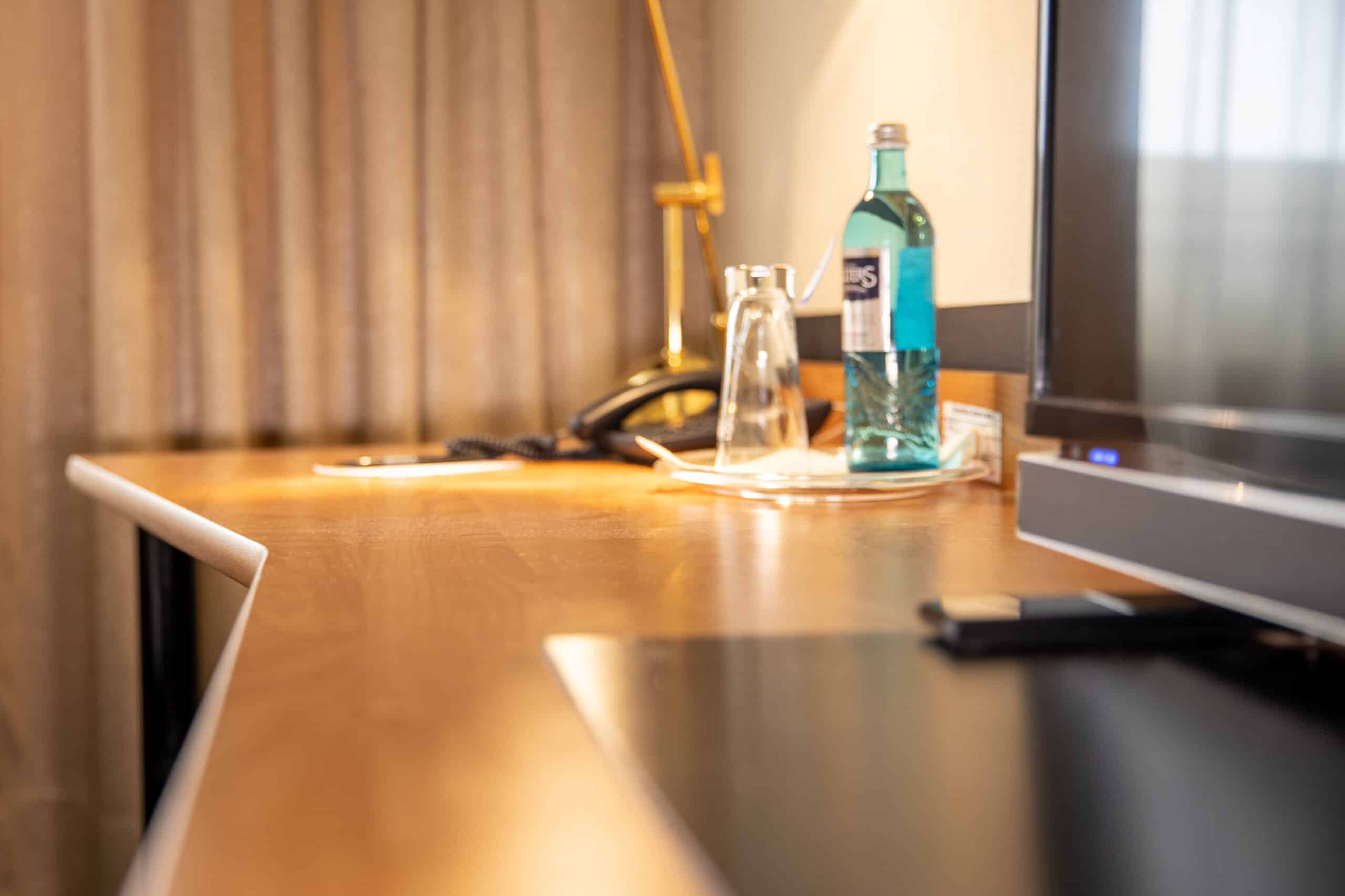 Nahaufnahme Hoteltisch